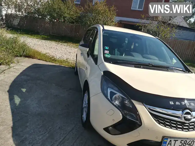 W0LPD9EN0D2083465 Opel Zafira 2013 Мікровен 2 л. Фото 3