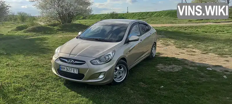 Седан Hyundai Accent 2011 1.4 л. Ручна / Механіка обл. Чернівецька, Чернівці - Фото 1/4