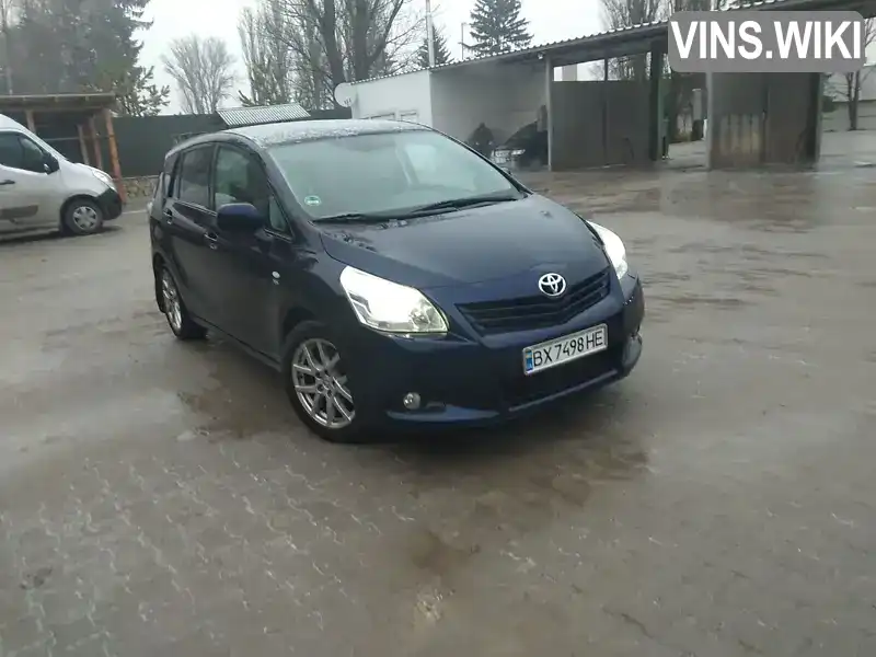 Минивэн Toyota Verso 2009 2.2 л. Ручная / Механика обл. Хмельницкая, Волочиск - Фото 1/21