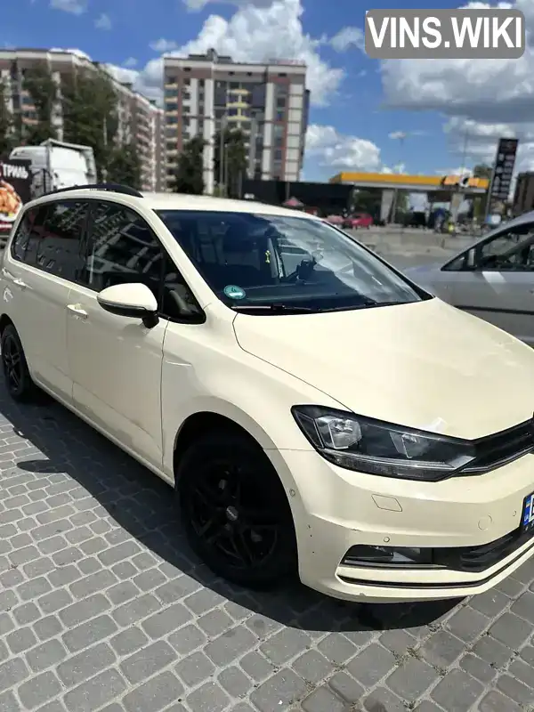 Микровэн Volkswagen Touran 2016 2 л. Ручная / Механика обл. Тернопольская, Тернополь - Фото 1/12