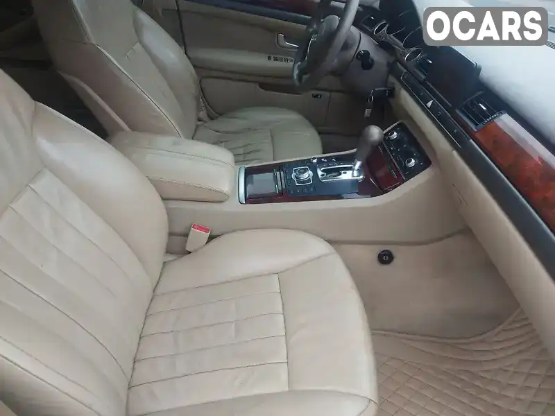 Седан Audi A8 2005 3 л. Автомат обл. Дніпропетровська, Дніпро (Дніпропетровськ) - Фото 1/21