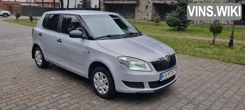 Хэтчбек Skoda Fabia 2014 1.4 л. Ручная / Механика обл. Киевская, Киев - Фото 1/12