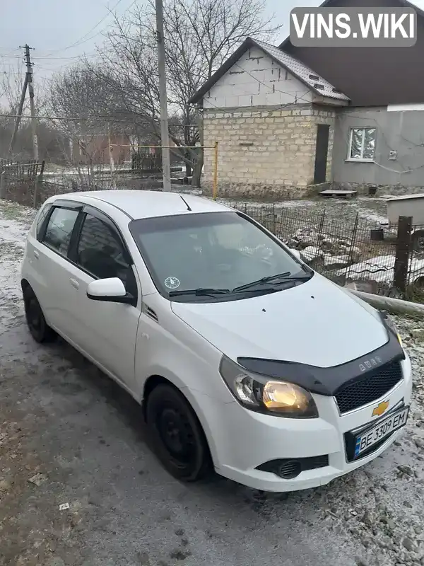 Хэтчбек Chevrolet Aveo 2011 1.2 л. Ручная / Механика обл. Николаевская, Врадиевка - Фото 1/9