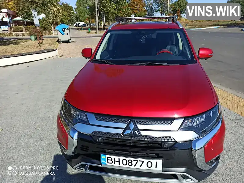 Універсал Mitsubishi Outlander 2019 2.4 л. обл. Одеська, Южне (Південне) - Фото 1/18