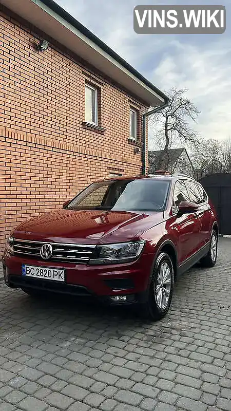 Позашляховик / Кросовер Volkswagen Tiguan 2017 2 л. Типтронік обл. Львівська, Львів - Фото 1/21