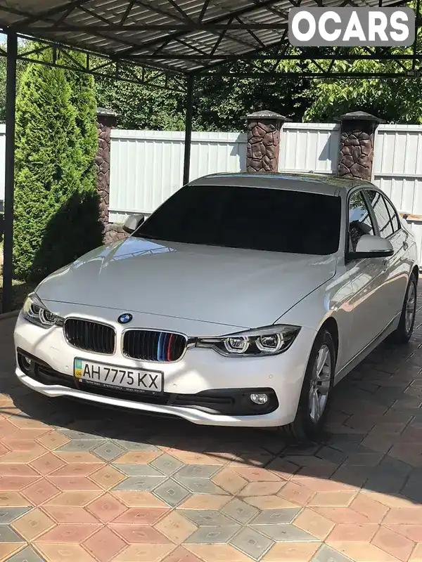 WBA8C31040A086186 BMW 3 Series 2018 Седан 2 л. Фото 2