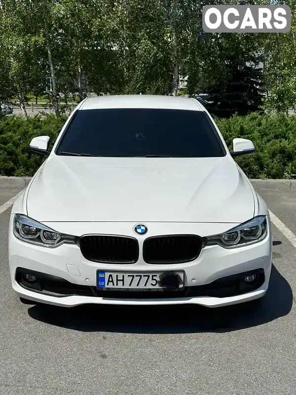 WBA8C31040A086186 BMW 3 Series 2018 Седан 2 л. Фото 4