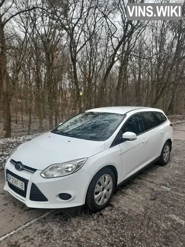 Универсал Ford Focus 2012 1.6 л. Ручная / Механика обл. Ровенская, Острог - Фото 1/21