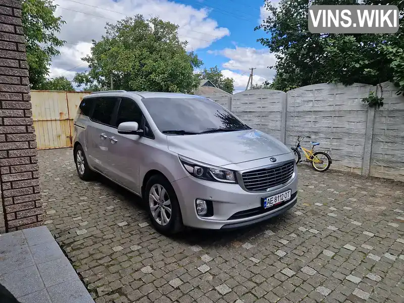 Минивэн Kia Carnival 2016 2.2 л. Автомат обл. Днепропетровская, Пятихатки - Фото 1/11