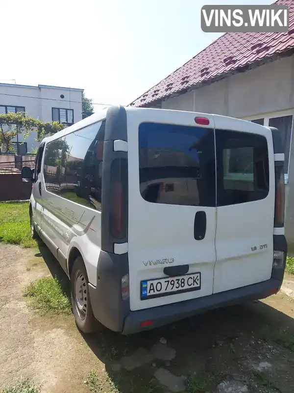 W0LF7BCB63V637448 Opel Vivaro 2003 Мінівен 1.9 л. Фото 2