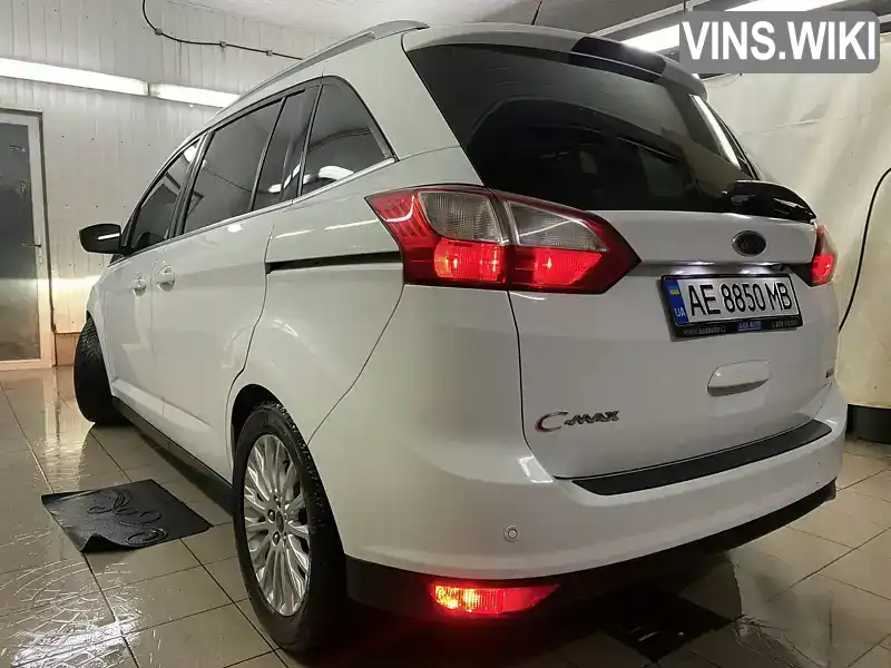 Минивэн Ford Grand C-Max 2015 1 л. Ручная / Механика обл. Днепропетровская, Каменское (Днепродзержинск) - Фото 1/21