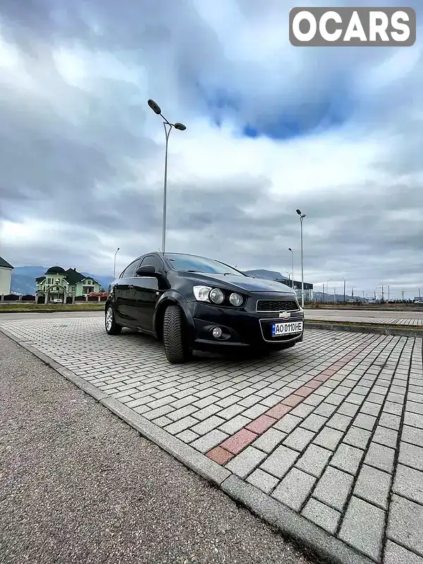 Седан Chevrolet Aveo 2012 1.6 л. Ручна / Механіка обл. Закарпатська, Хуст - Фото 1/21