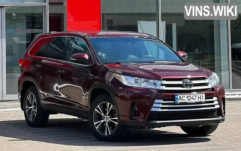 Позашляховик / Кросовер Toyota Highlander 2018 3.5 л. Автомат обл. Волинська, Луцьк - Фото 1/21