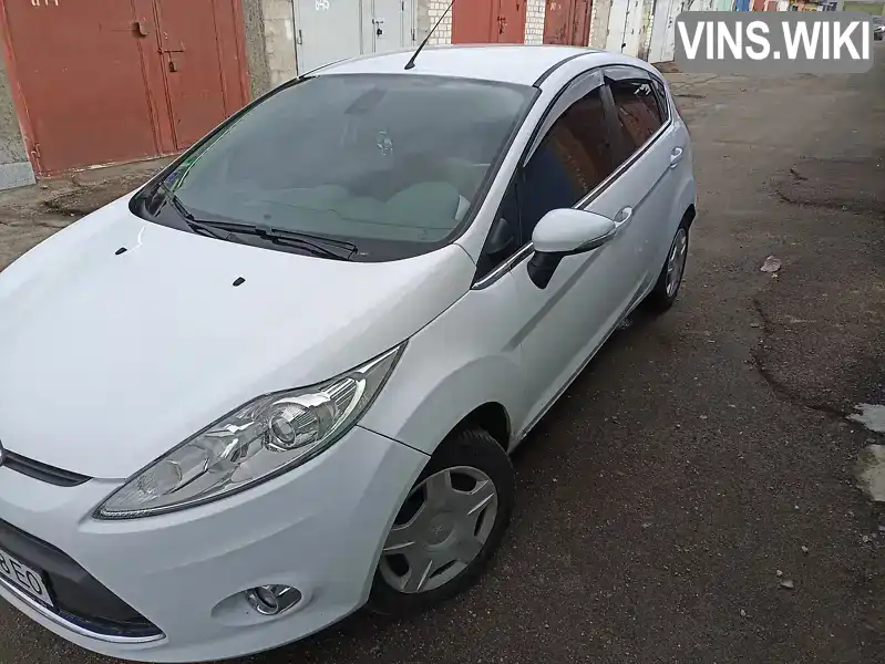 Хэтчбек Ford Fiesta 2010 1.6 л. Ручная / Механика обл. Житомирская, Житомир - Фото 1/13