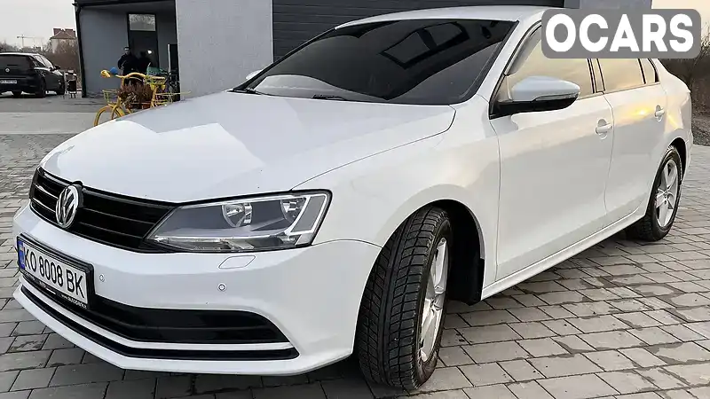 Седан Volkswagen Jetta 2015 2 л. Автомат обл. Закарпатська, Виноградів - Фото 1/12