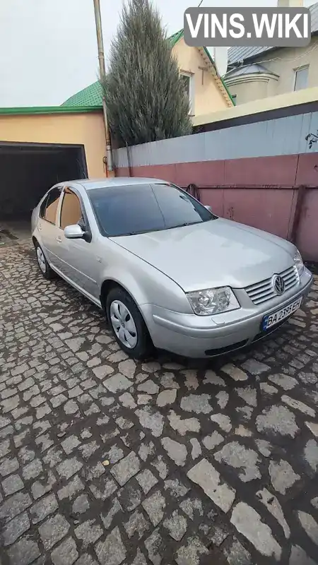 Седан Volkswagen Bora 2004 1.6 л. Ручна / Механіка обл. Кіровоградська, Петрове - Фото 1/14