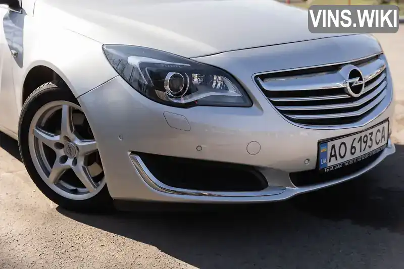 Універсал Opel Insignia 2014 2 л. Ручна / Механіка обл. Закарпатська, Мукачево - Фото 1/21