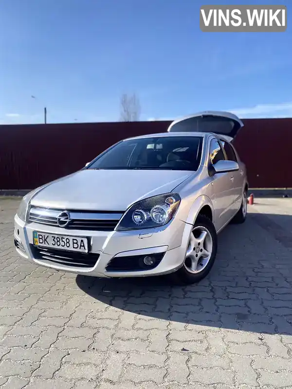 Хетчбек Opel Astra 2005 1.6 л. Ручна / Механіка обл. Рівненська, Вараш (Кузнецовськ) - Фото 1/16