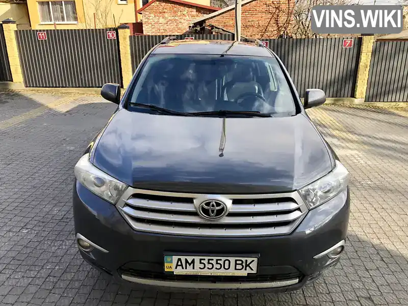 Позашляховик / Кросовер Toyota Highlander 2013 3.5 л. Автомат обл. Львівська, Львів - Фото 1/14