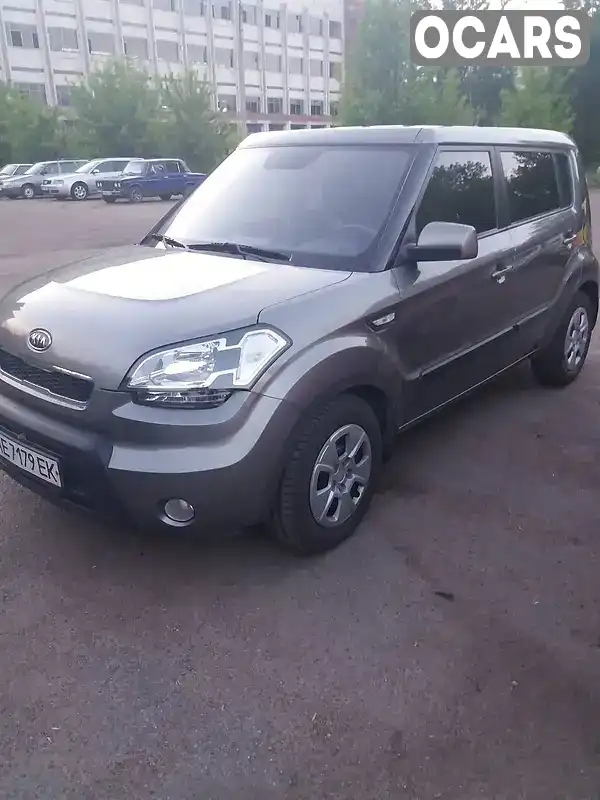 KNAJT813AB7314404 Kia Soul 2011 Хэтчбек 1.6 л. Фото 2