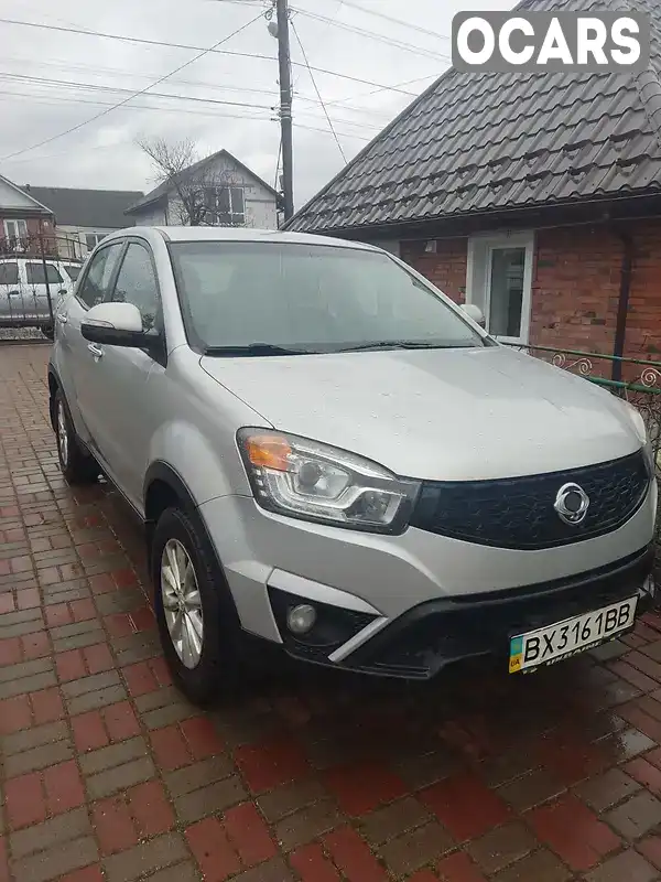 Позашляховик / Кросовер SsangYong Korando 2014 2 л. Ручна / Механіка обл. Хмельницька, Хмельницький - Фото 1/8