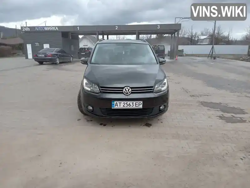 Микровэн Volkswagen Touran 2012 2 л. Автомат обл. Ивано-Франковская, Косов - Фото 1/11