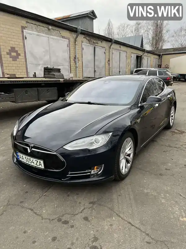 Седан Tesla Model S 2015 null_content л. Автомат обл. Киевская, Киев - Фото 1/21