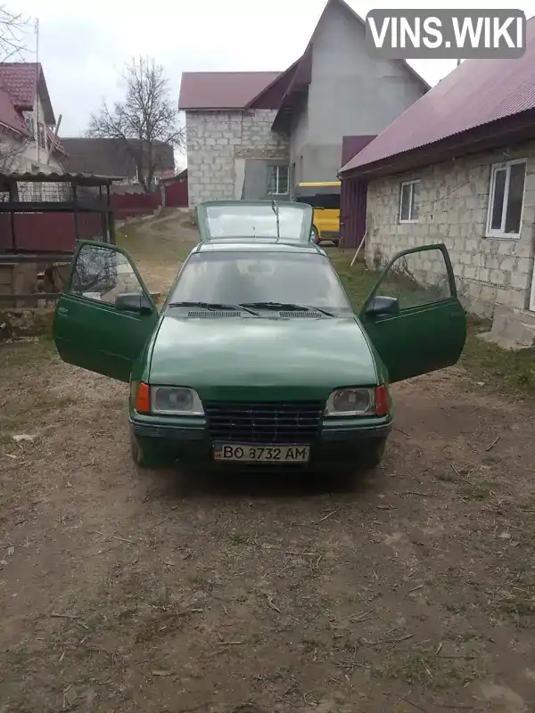 Хэтчбек Opel Kadett 1986 1.3 л. Ручная / Механика обл. Тернопольская, Кременец - Фото 1/10