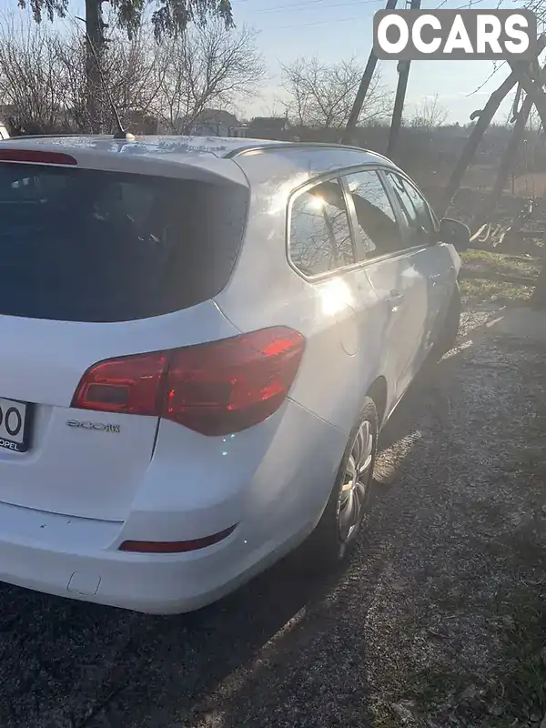 W0LPD8EK5C8112793 Opel Astra 2012 Універсал 1.7 л. Фото 2