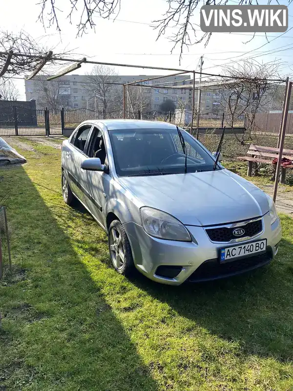 Седан Kia Rio 2011 1.4 л. Ручна / Механіка обл. Волинська, Нововолинськ - Фото 1/9