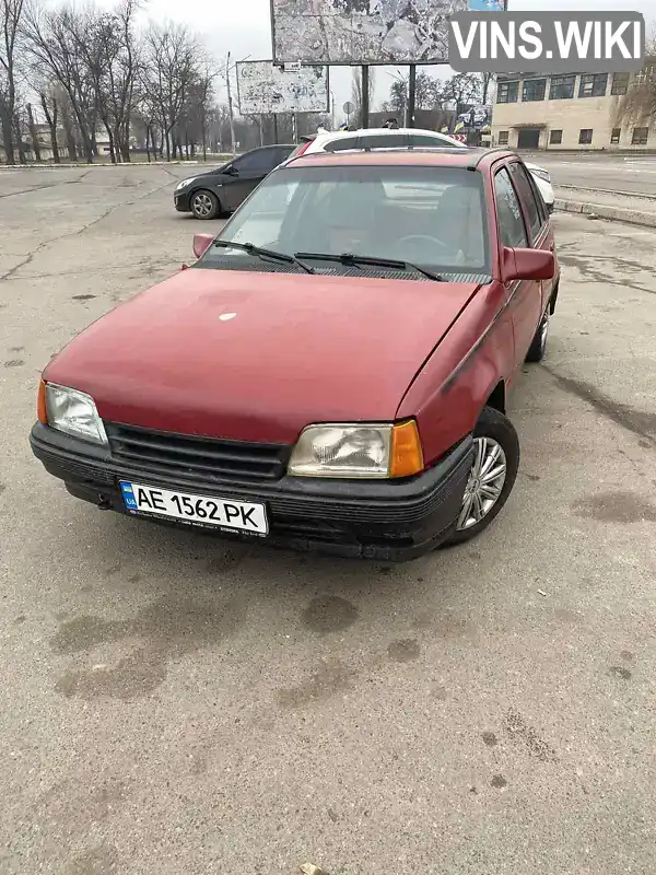 Хетчбек Opel Kadett 1986 1.6 л. Ручна / Механіка обл. Дніпропетровська, Кривий Ріг - Фото 1/11