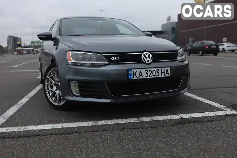 Седан Volkswagen Jetta 2013 2 л. Автомат обл. Київська, Київ - Фото 1/21