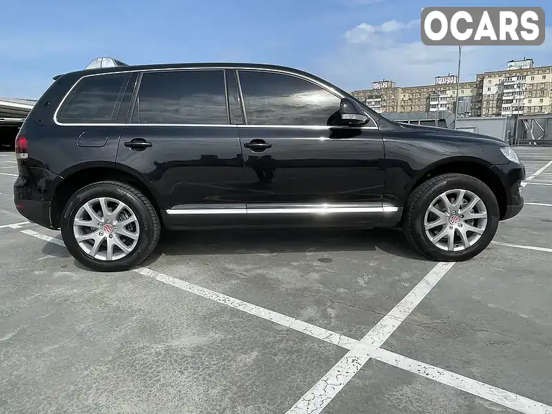 Позашляховик / Кросовер Volkswagen Touareg 2008 5 л. Автомат обл. Київська, Київ - Фото 1/20