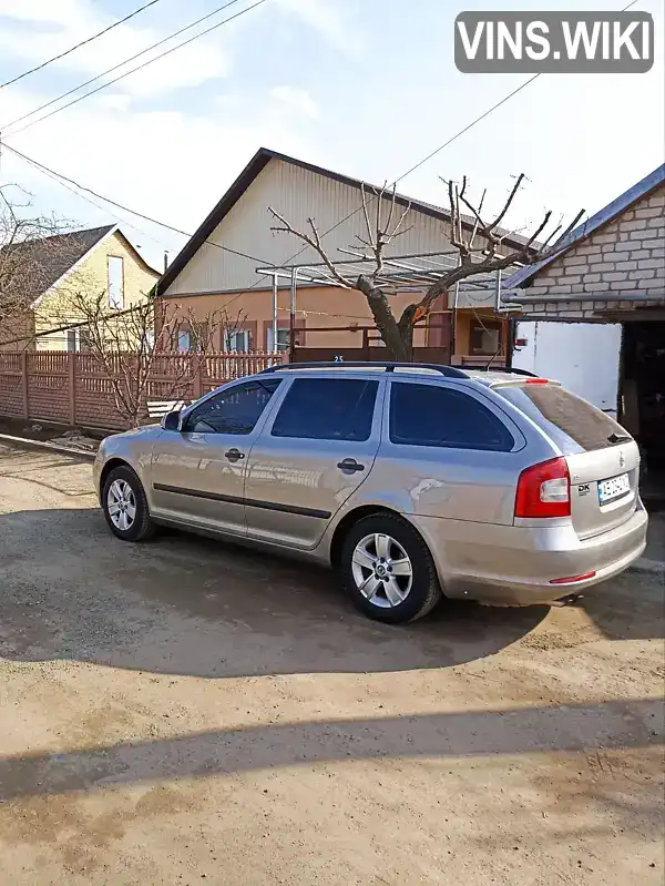 TMBJJ61Z2A2044203 Skoda Octavia 2009 Универсал 1.4 л. Фото 5