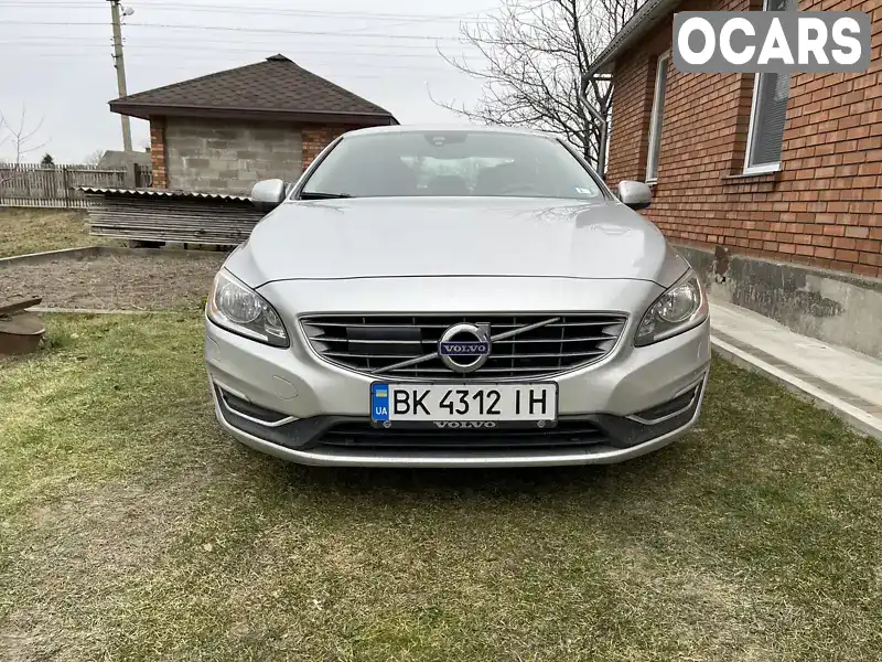 Седан Volvo S60 2014 2 л. Автомат обл. Рівненська, Березне - Фото 1/20