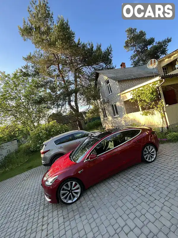 5YJ3E1EB7KF447086 Tesla Model 3 2019 Седан  Фото 1