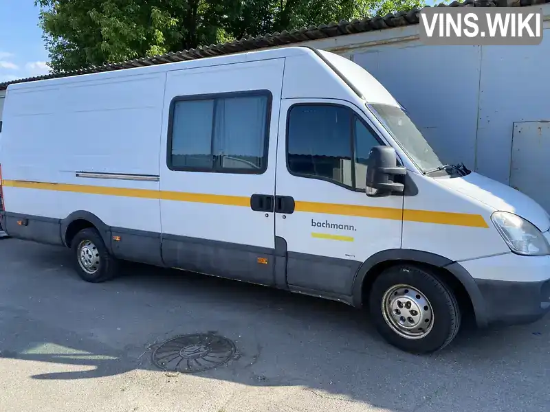 Седан Iveco 35S13 2009 2.3 л. Ручна / Механіка обл. Київська, Київ - Фото 1/21