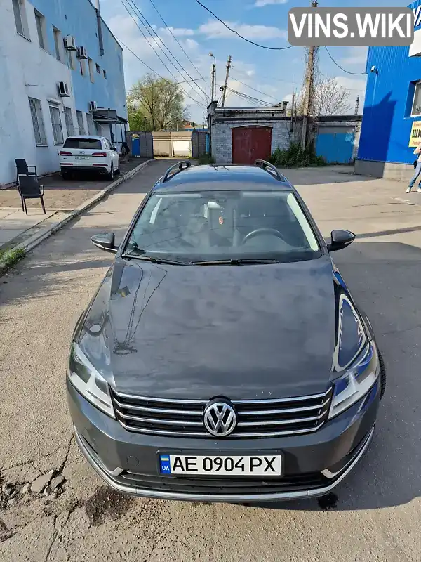 Универсал Volkswagen Passat 2014 1.6 л. Ручная / Механика обл. Днепропетровская, Каменское (Днепродзержинск) - Фото 1/21