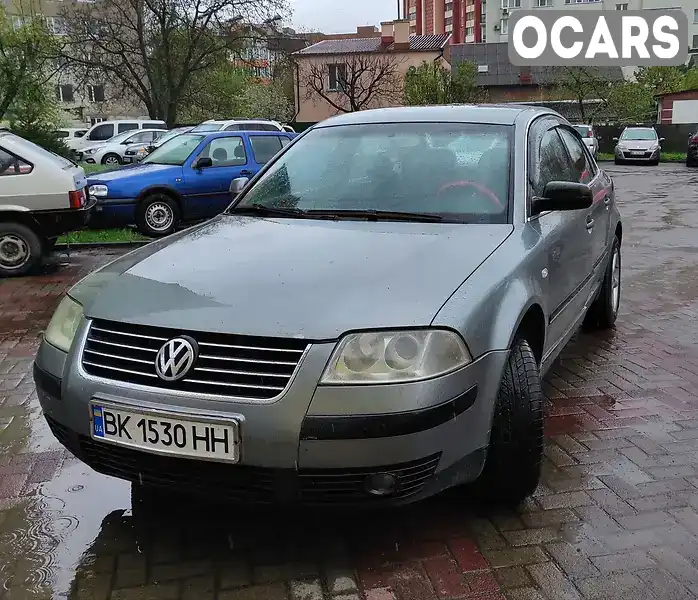 Седан Volkswagen Passat 2002 1.9 л. Автомат обл. Ровенская, Ровно - Фото 1/21