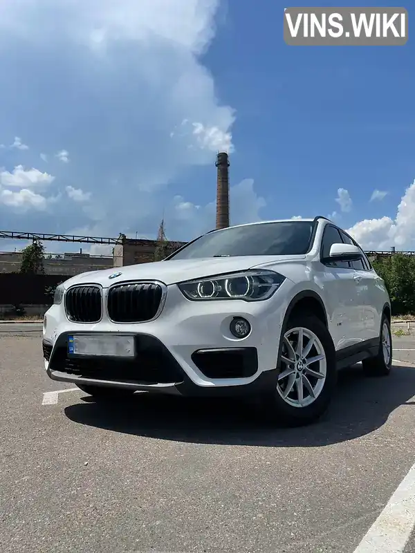 WBAHT910505F15480 BMW X1 2016 Позашляховик / Кросовер 2 л. Фото 2