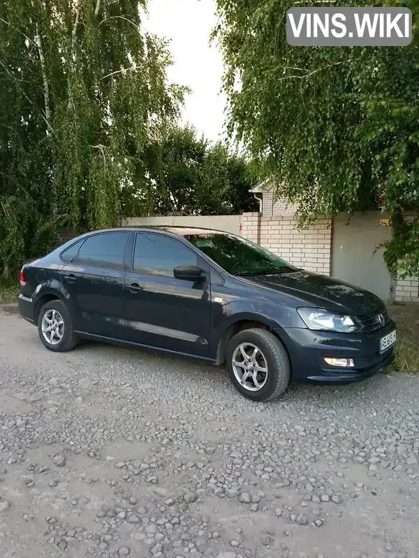 Седан Volkswagen Polo 2017 1.6 л. Ручна / Механіка обл. Дніпропетровська, Дніпро (Дніпропетровськ) - Фото 1/13