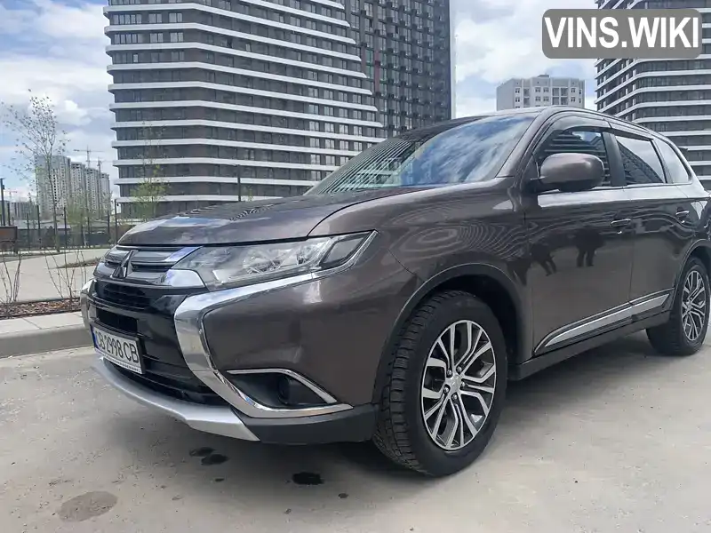 Внедорожник / Кроссовер Mitsubishi Outlander 2016 2.4 л. Вариатор обл. Киевская, Киев - Фото 1/21