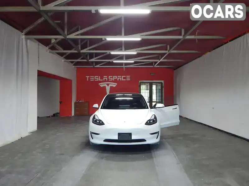 5YJ3E1EB8NF144158 Tesla Model 3 2021 Седан  Фото 2