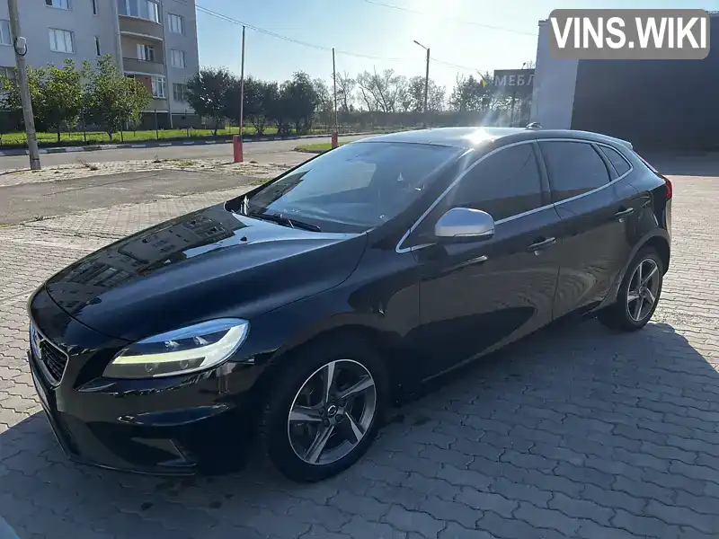 Хетчбек Volvo V40 2017 2 л. Автомат обл. Львівська, Стрий - Фото 1/21