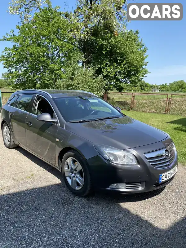 W0LGM8EK3A1067679 Opel Insignia 2010 Универсал 2 л. Фото 1