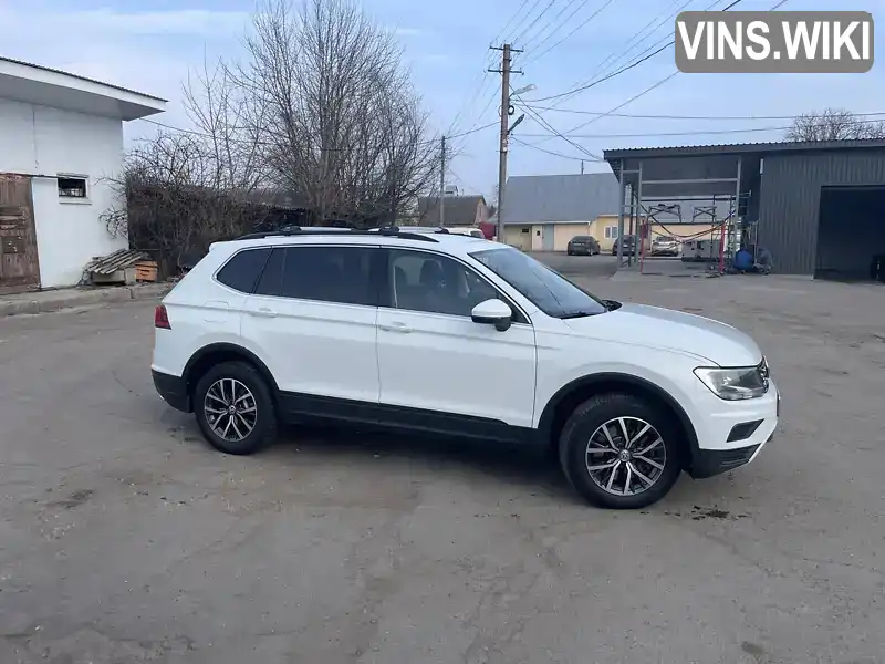 Позашляховик / Кросовер Volkswagen Tiguan 2018 2 л. Автомат обл. Київська, Фастів - Фото 1/10