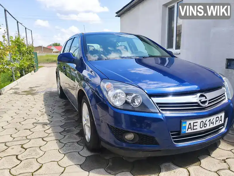 Універсал Opel Astra 2011 1.7 л. Ручна / Механіка обл. Дніпропетровська, Покровське - Фото 1/21