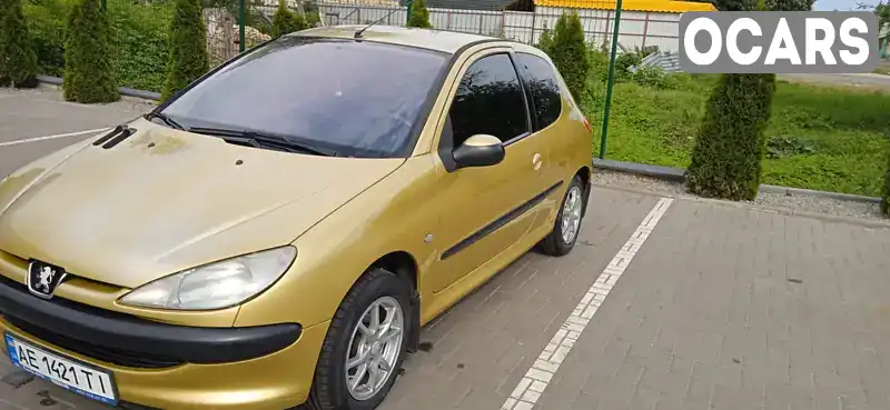 Хэтчбек Peugeot 206 2003 1.1 л. Ручная / Механика обл. Харьковская, Лозовая - Фото 1/9