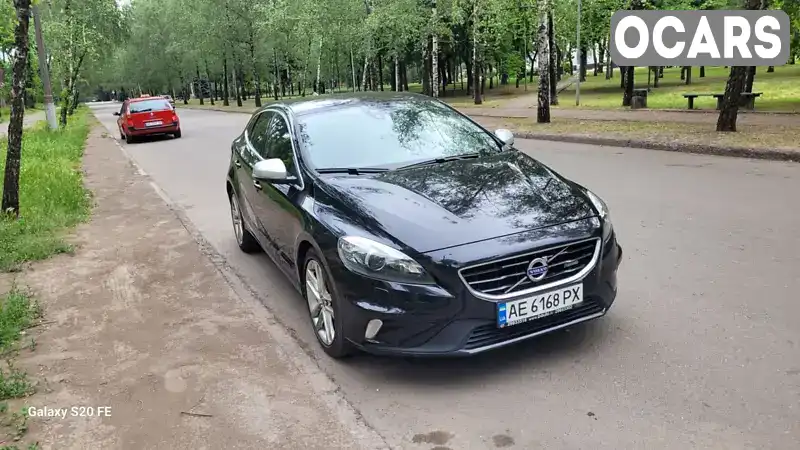 Хетчбек Volvo V40 2015 2 л. Ручна / Механіка обл. Дніпропетровська, Кривий Ріг - Фото 1/10