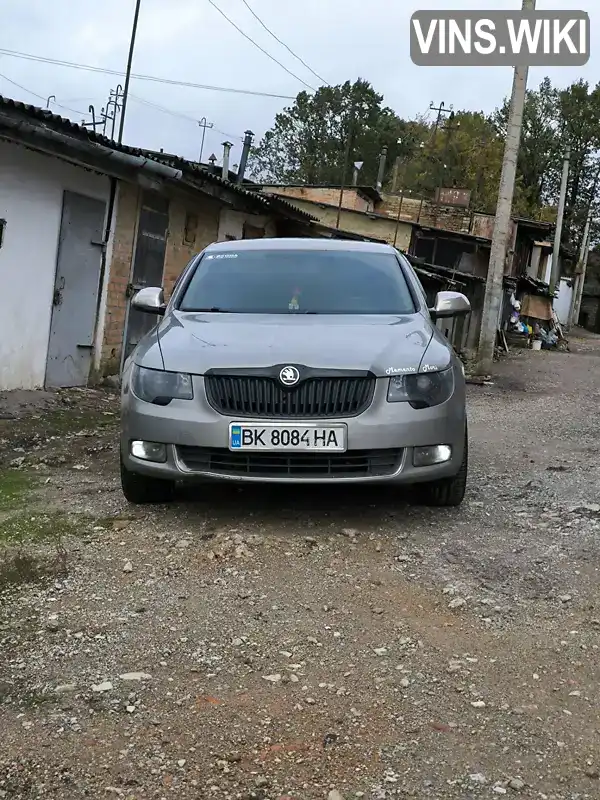 Ліфтбек Skoda Superb 2011 2 л. Ручна / Механіка обл. Рівненська, Рівне - Фото 1/21